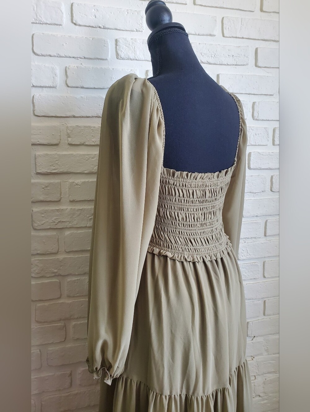 Aritzia Wilfred Nella Smocked Fete Chiffon Tiered Midi Dress Olive Green Medium - Picture 11 of 15